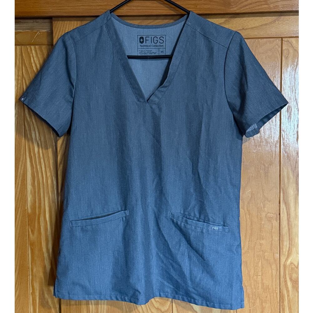 FIGS Casma Three-Pocket Scrub Top - Gray -Size XS